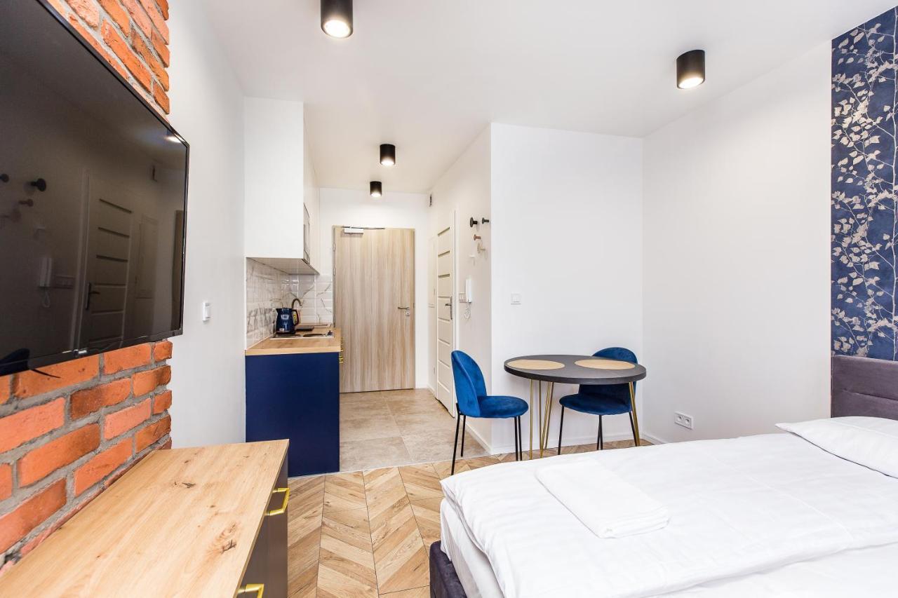 Apartamenty Na Debnikach - By Upstairs Krakow Bagian luar foto