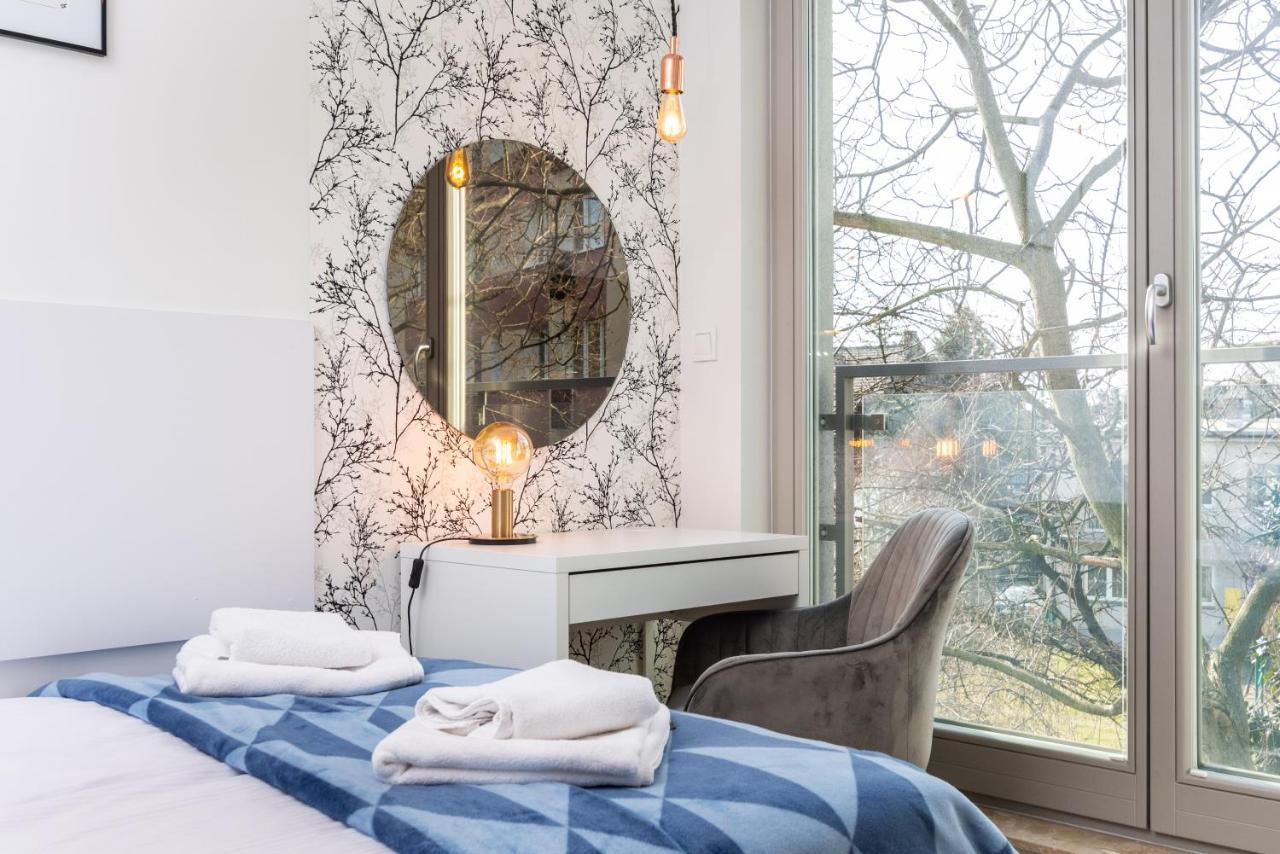 Apartamenty Na Debnikach - By Upstairs Krakow Bagian luar foto