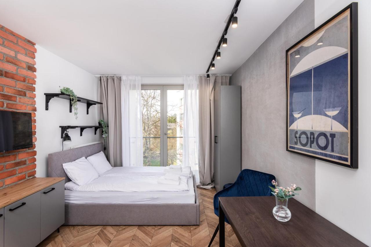 Apartamenty Na Debnikach - By Upstairs Krakow Bagian luar foto