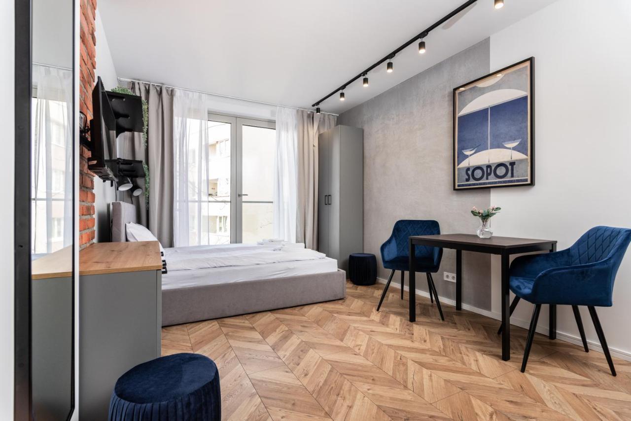 Apartamenty Na Debnikach - By Upstairs Krakow Bagian luar foto